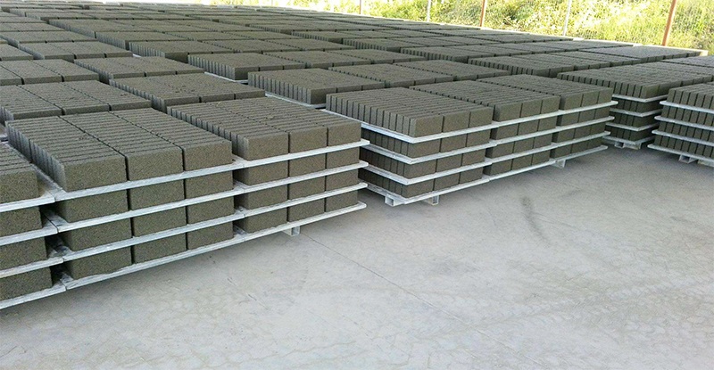 PVC<a href=http://www.foreshore.com.cn/ target=_blank class=infotextkey>空心磚托板</a>